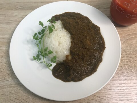 カレー粉玉ねぎ人参で作るシンプルベジタリアンカレー